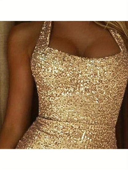 Robe longue dorée à sequins